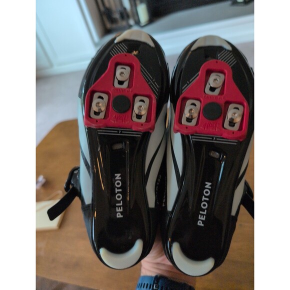EUC Peloton cycling bike shoes with look delta cleats EU 38 US women's 7 - Picture 6 of 7